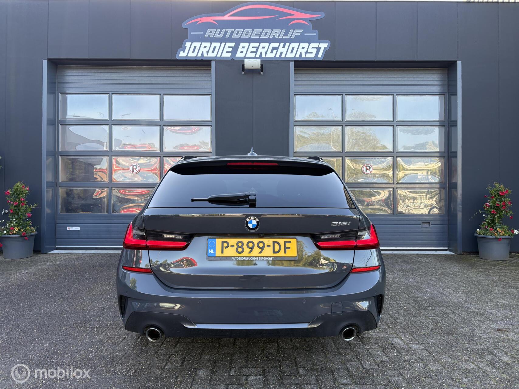Foto van BMW 318i
