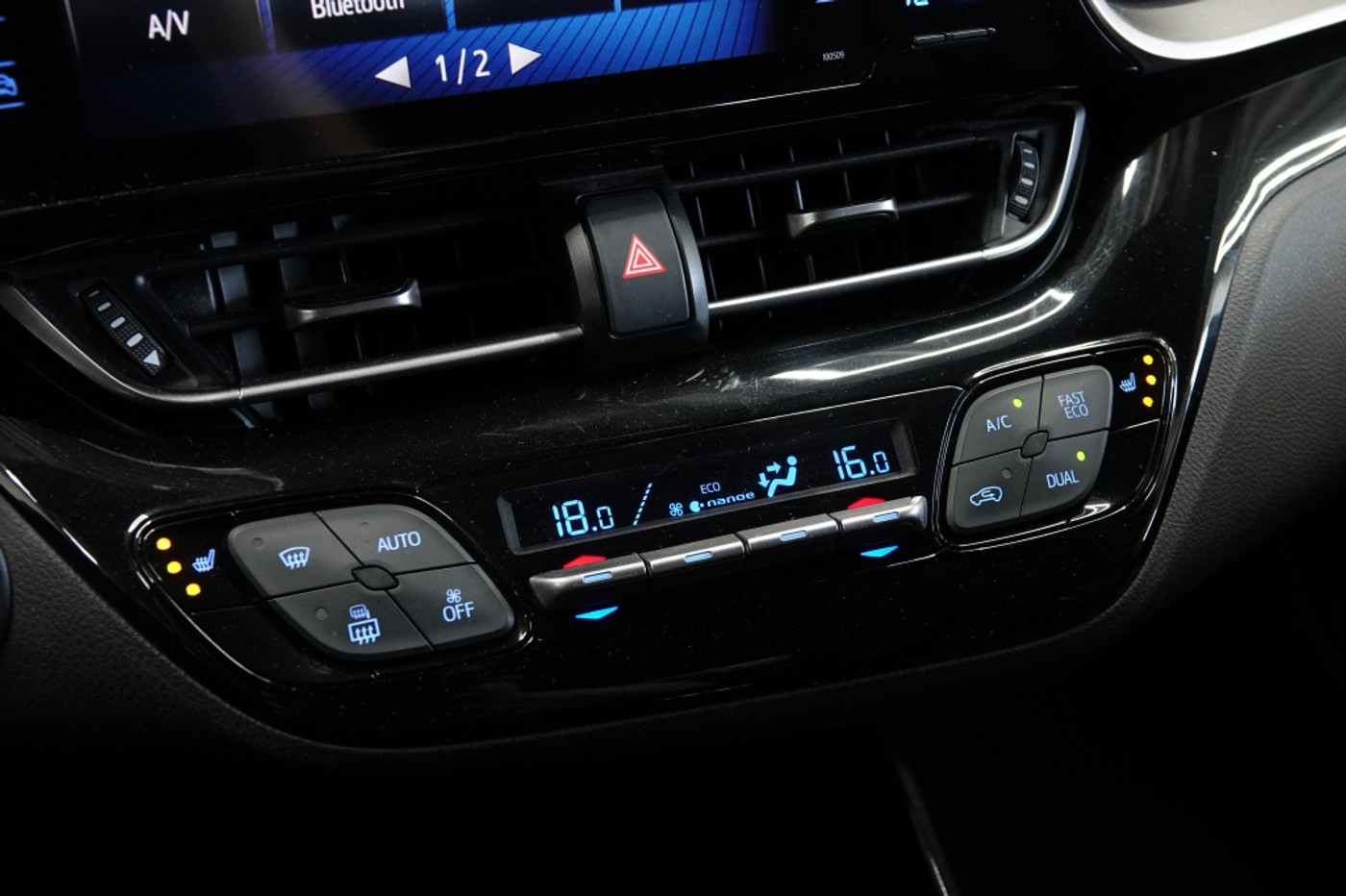 Foto van Toyota Toyota C-hr
