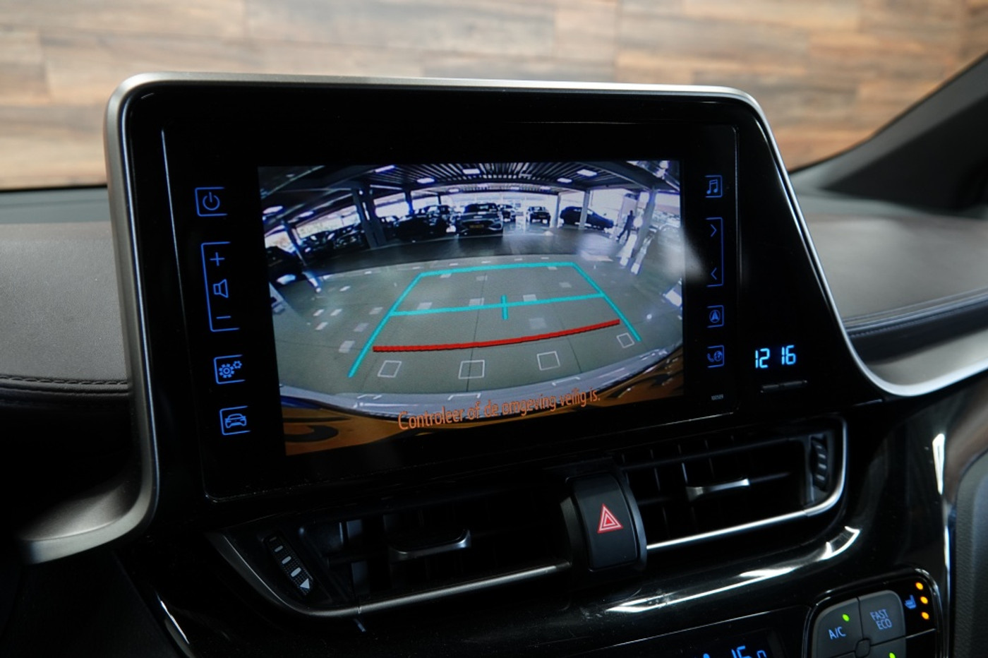 Foto van Toyota Toyota C-hr