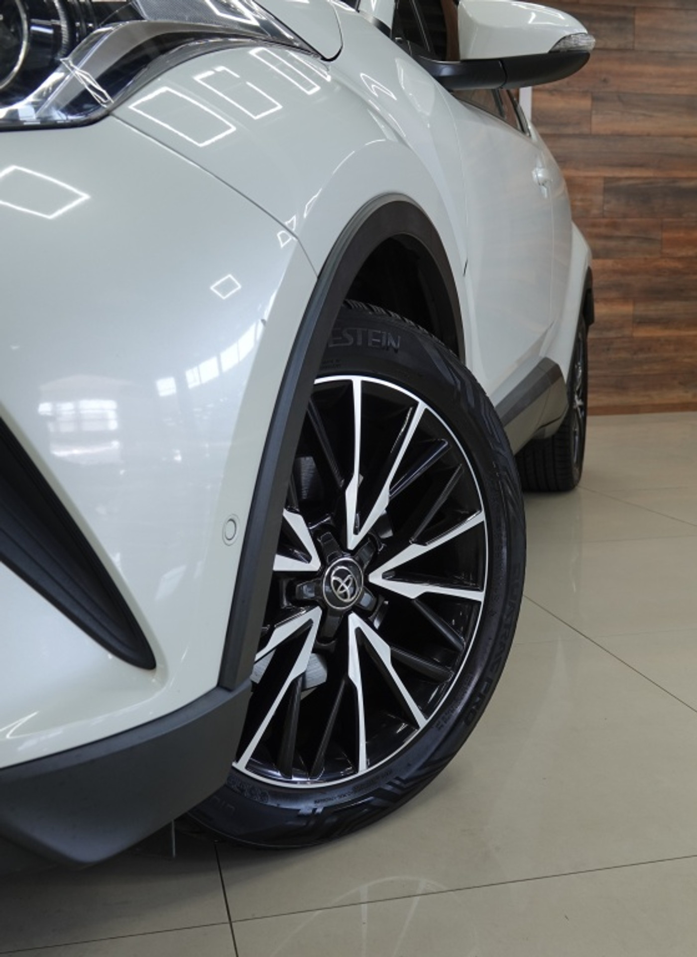 Foto van Toyota Toyota C-hr