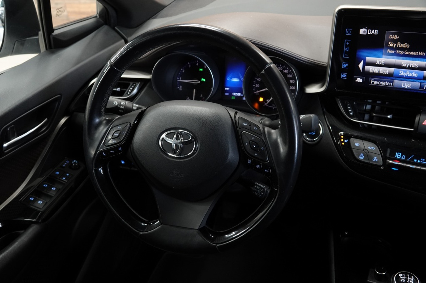 Foto van Toyota Toyota C-hr
