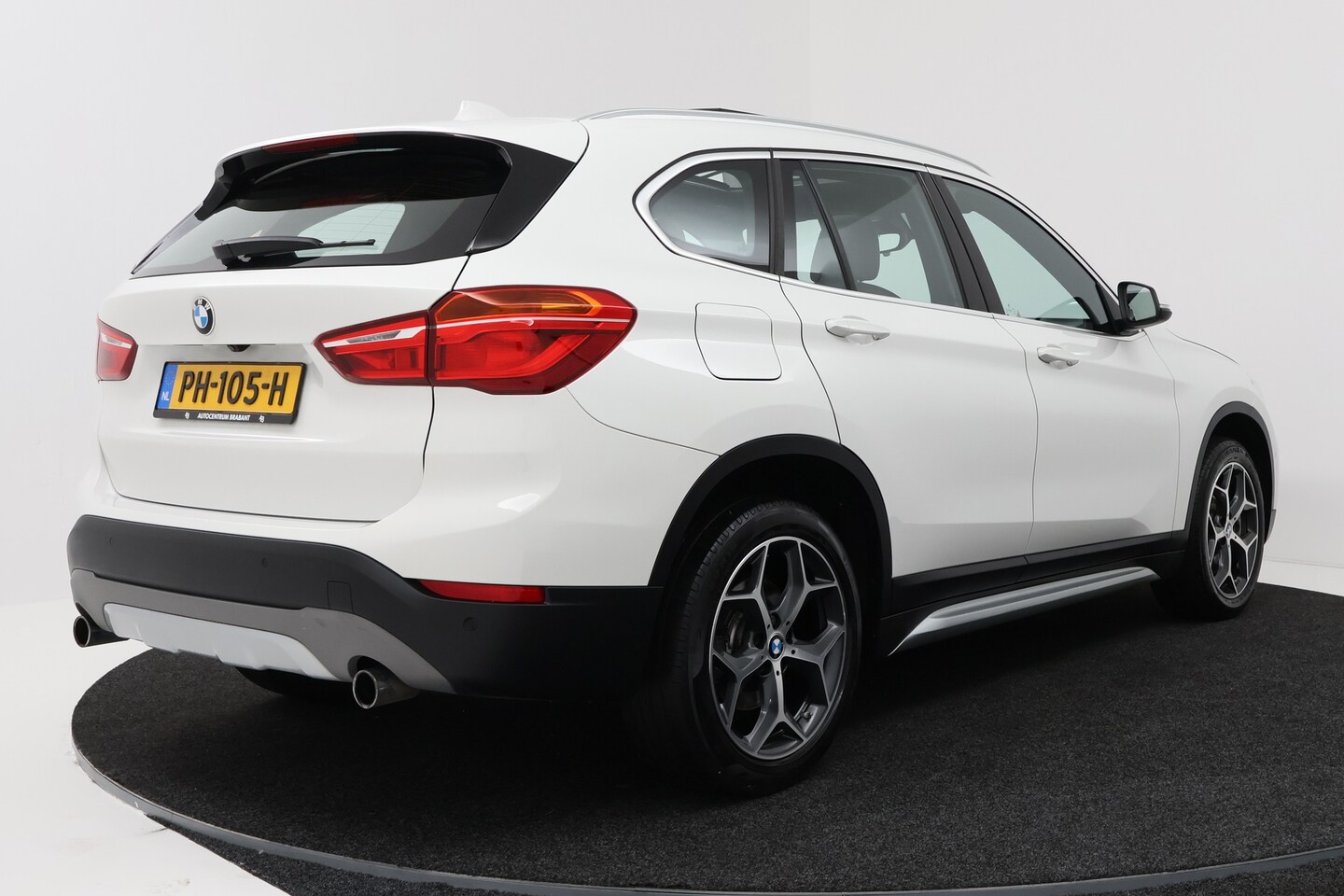 Foto van BMW X1 Sdrive20i