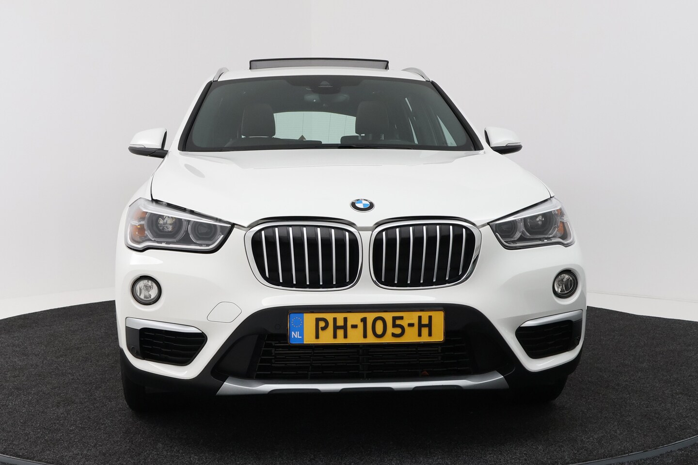 Foto van BMW X1 Sdrive20i