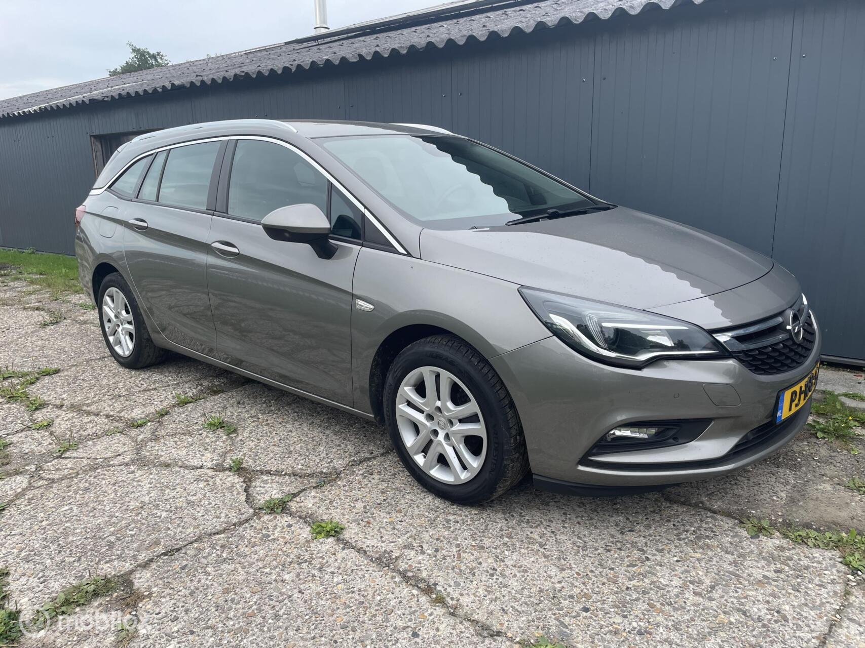 Foto van Opel Astra Sports Tourer