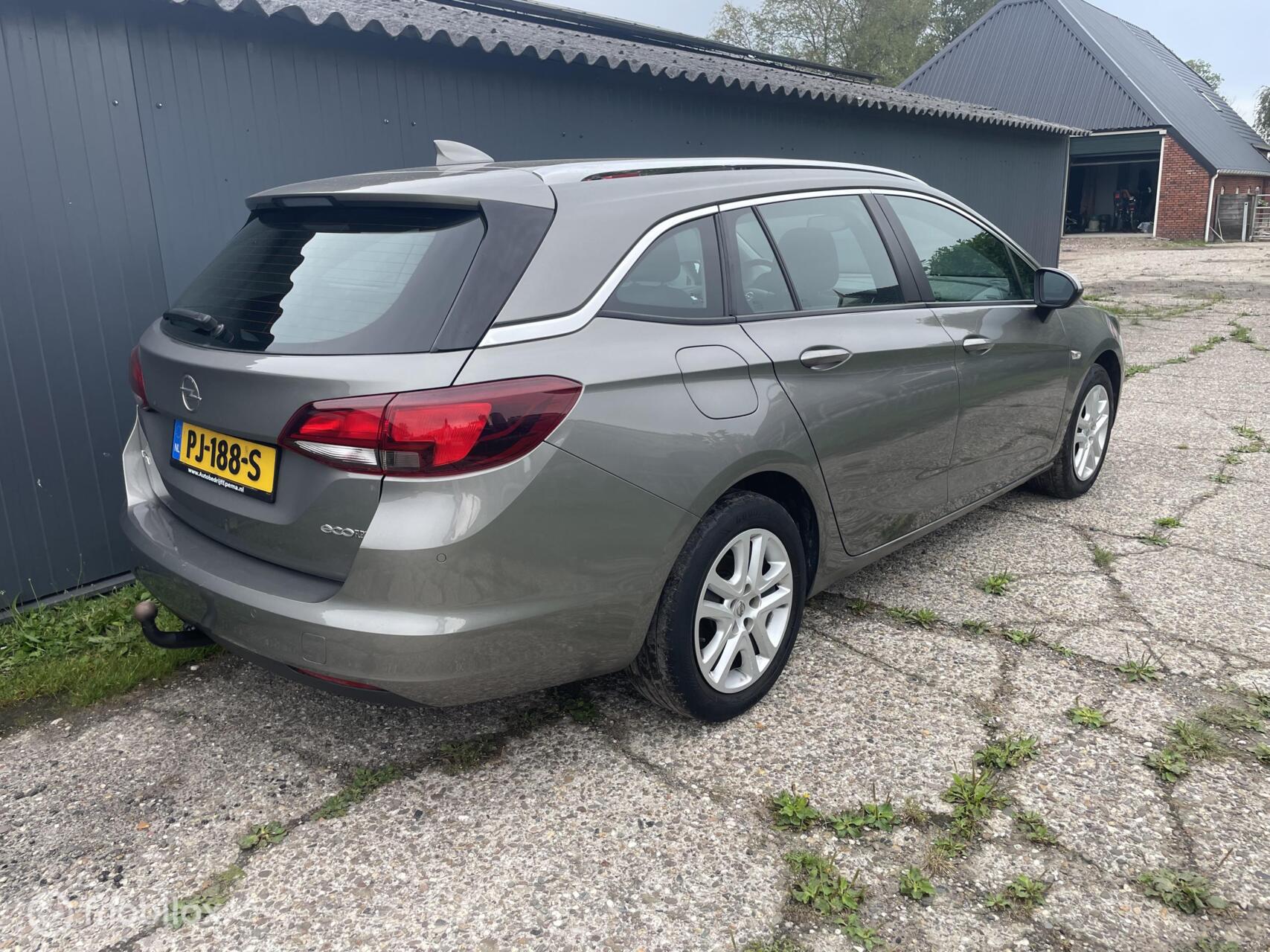 Foto van Opel Astra Sports Tourer
