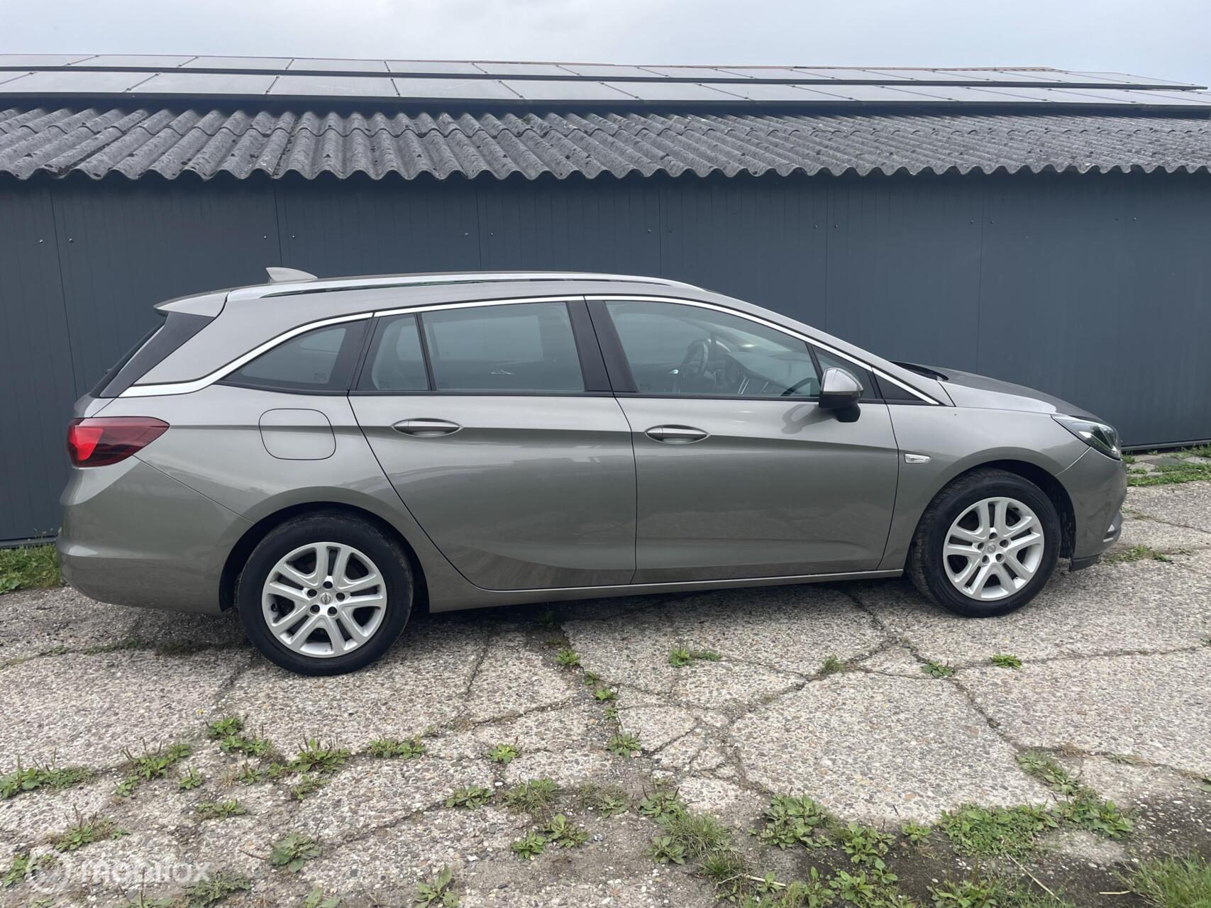 Foto van Opel Astra Sports Tourer