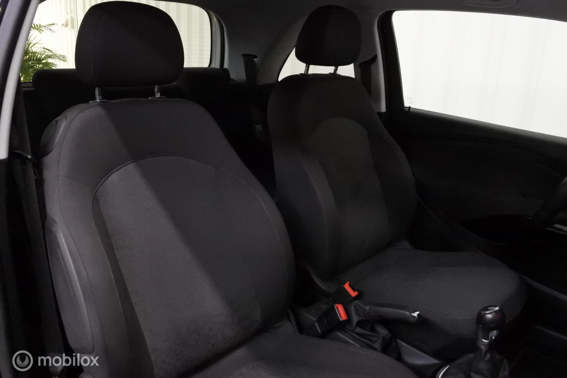 Foto van Opel Adam