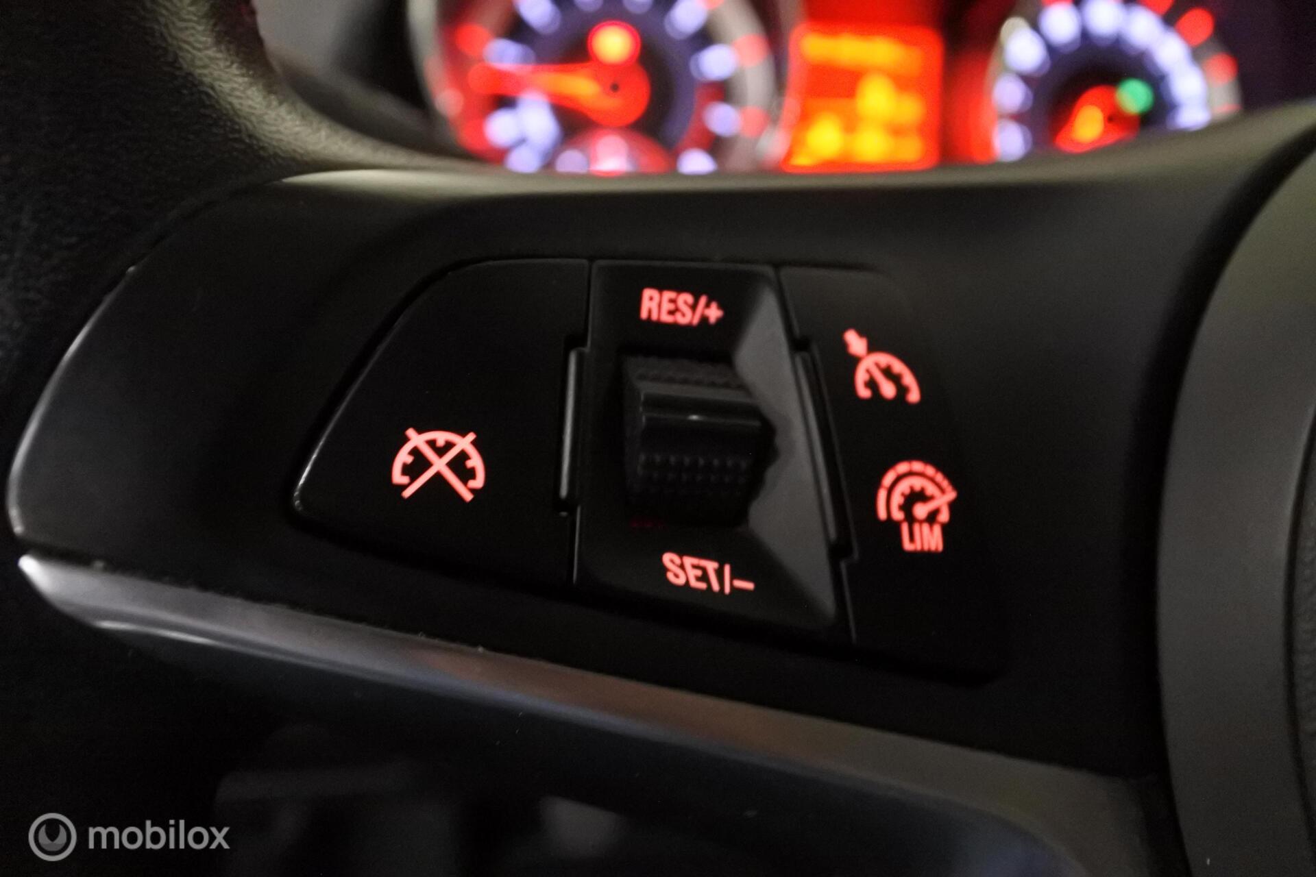 Foto van Opel Adam