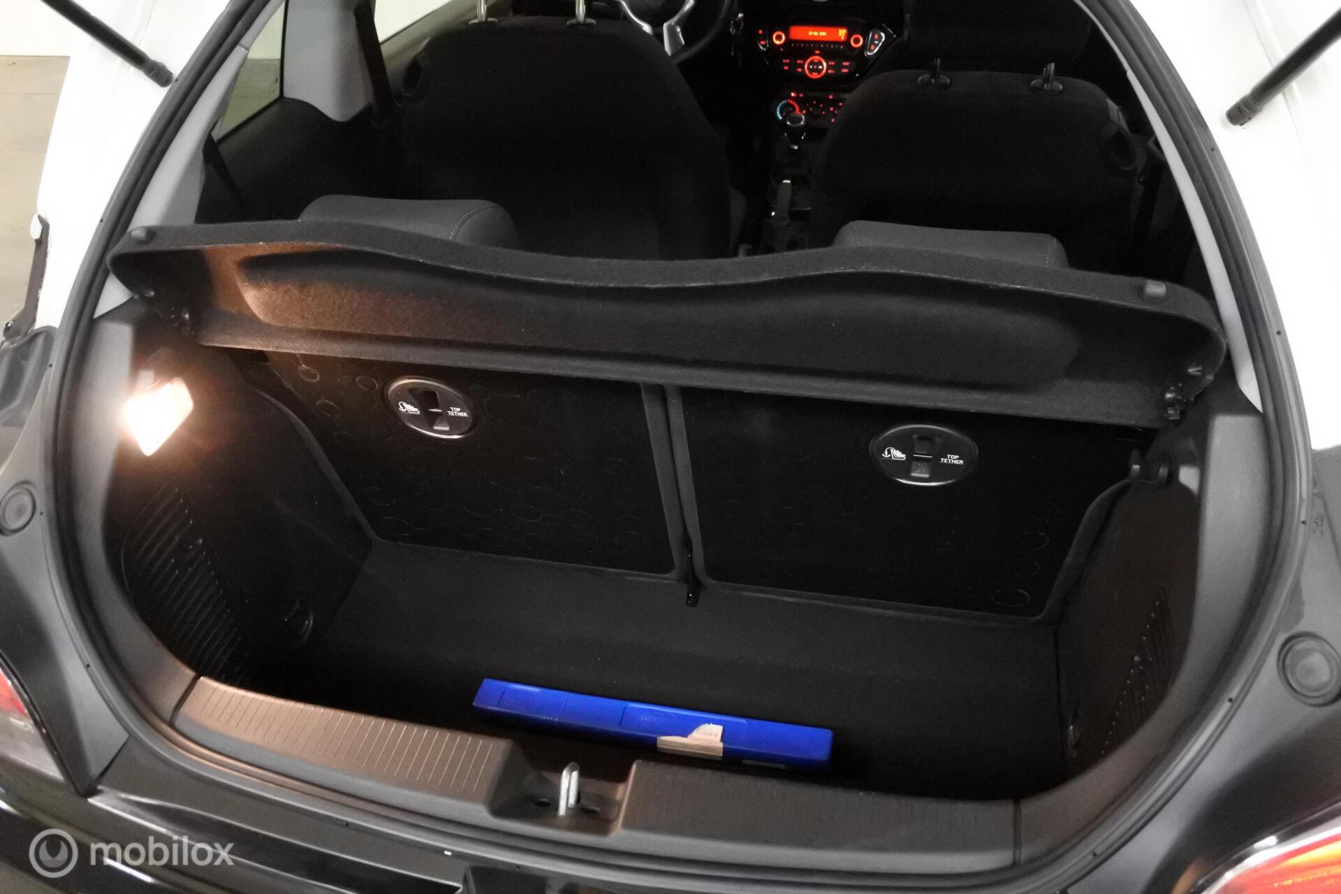 Foto van Opel Adam