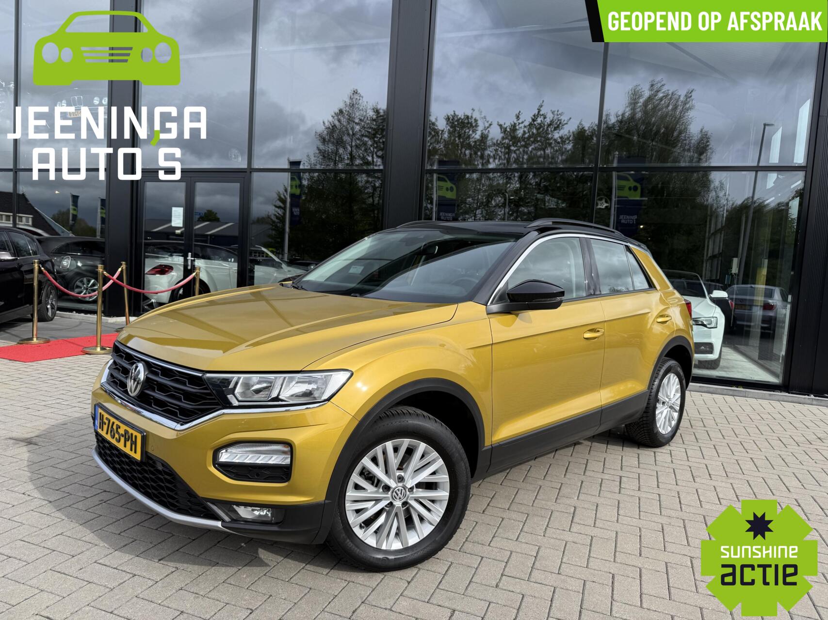 Volkswagen T-roc 1.5 TSI Style|ACC|Trekhaak|Camera|Navi|PDC 2020 - voorkant