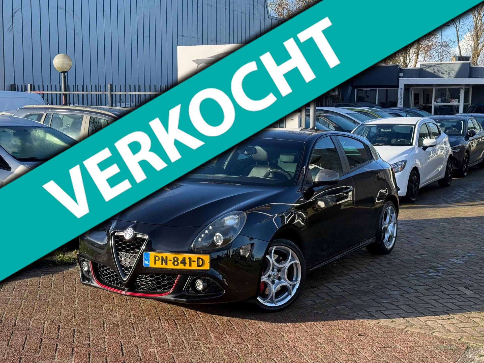 Alfa Romeo Alfa Giulietta 1.4 Turbo MultiAir Super Aut/Leer/Navi/Brembo/xzenon/Nap/Apk/Volledig onderhoud/3 Maanden Garantie 2017 - voorkant