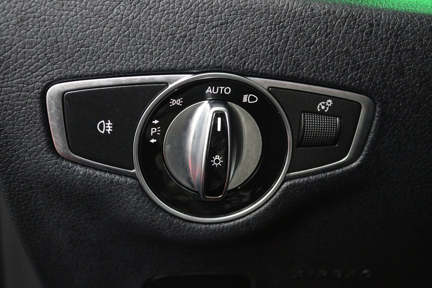 Foto van Mercedes-Benz E 200
