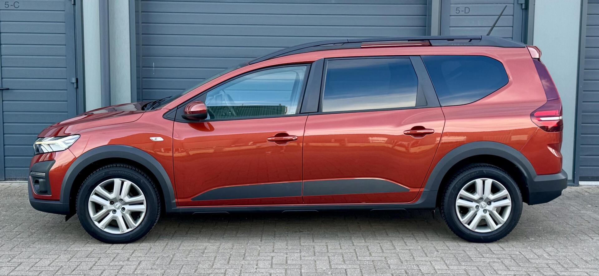 Foto van Dacia Jogger