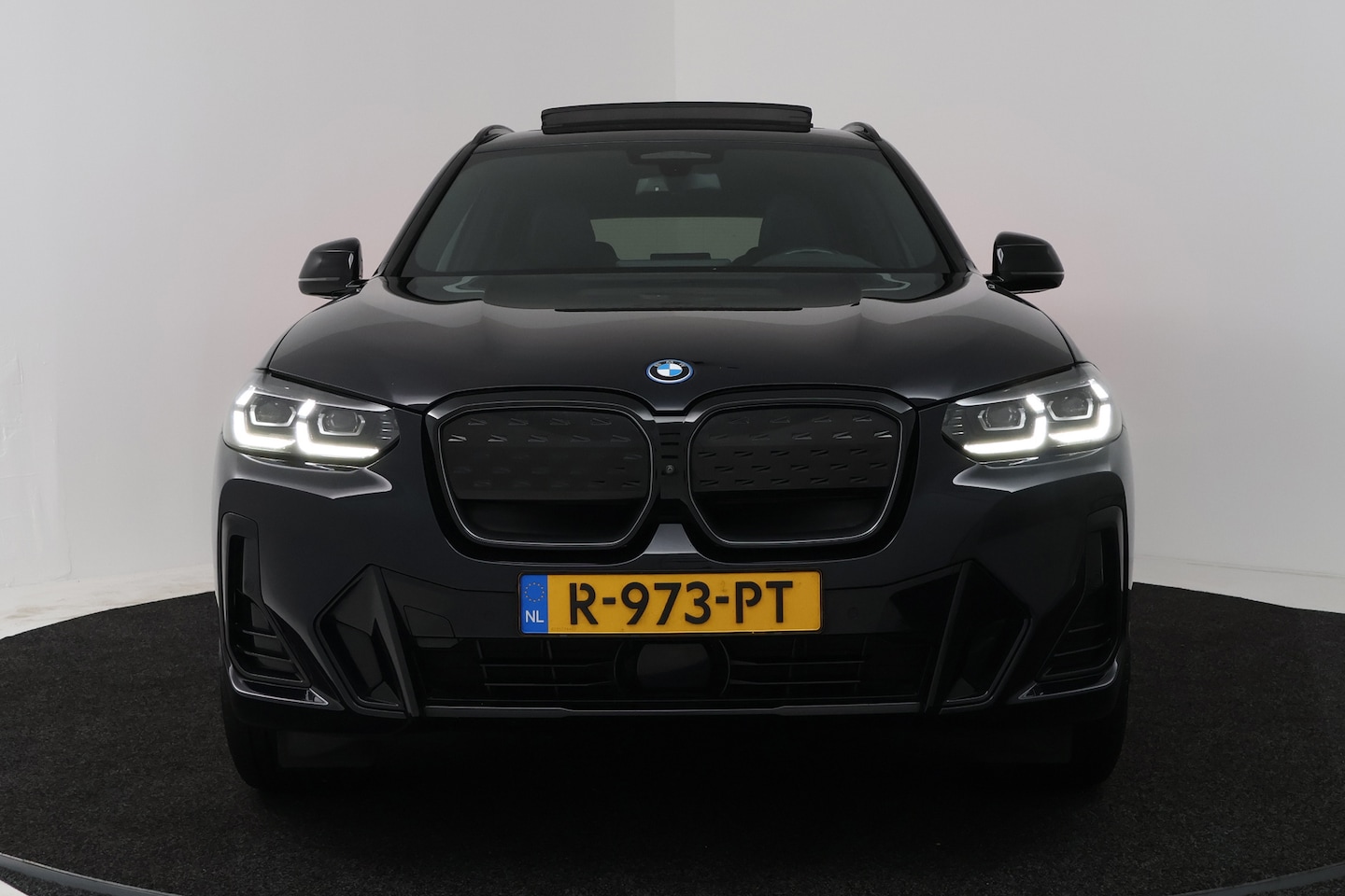 Foto van BMW Ix3