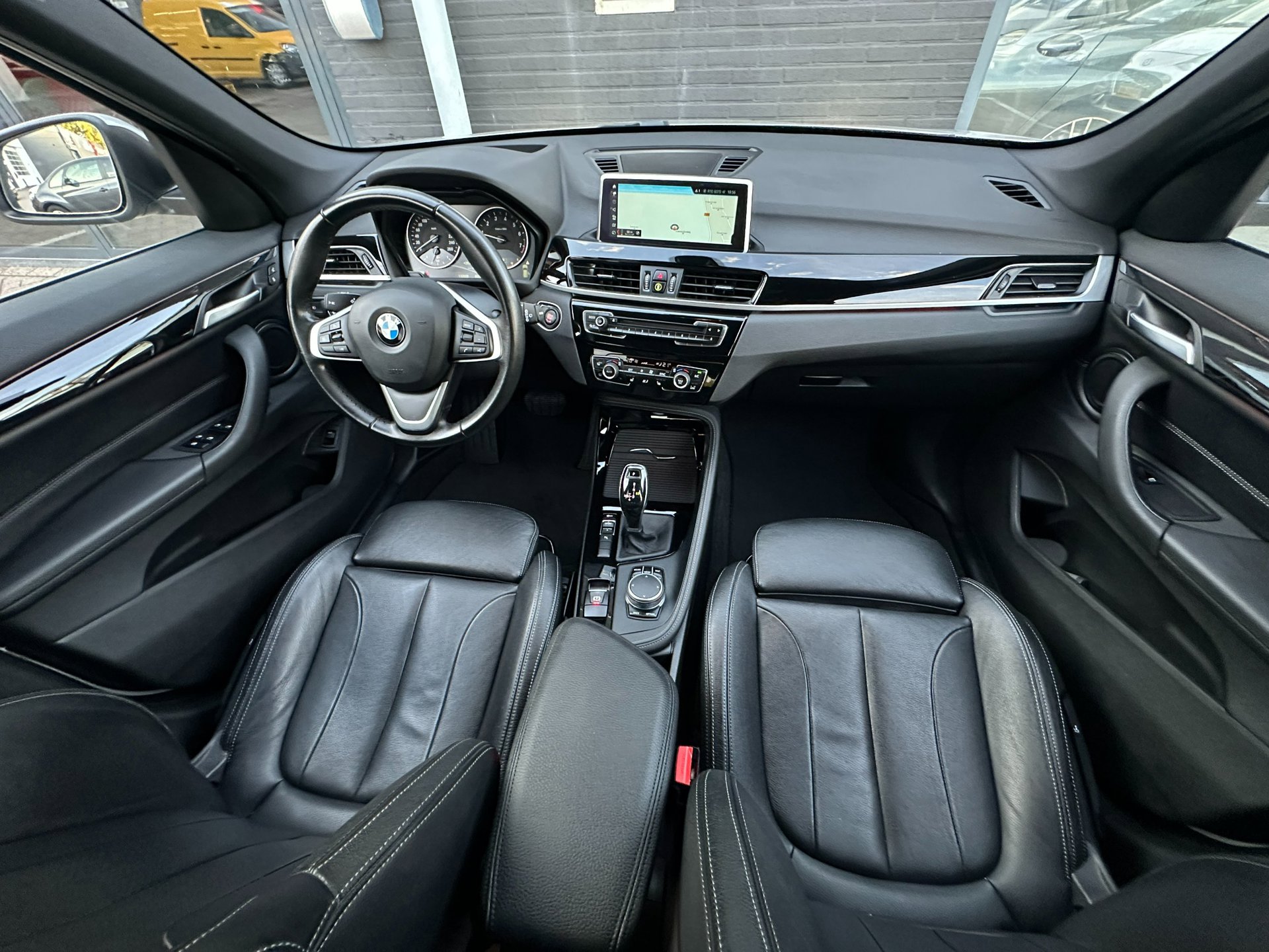 Foto van BMW X1 Sdrive18i