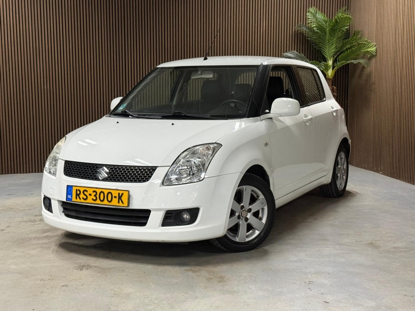 Suzuki Swift 1.3 Bandit 2009 - voorkant