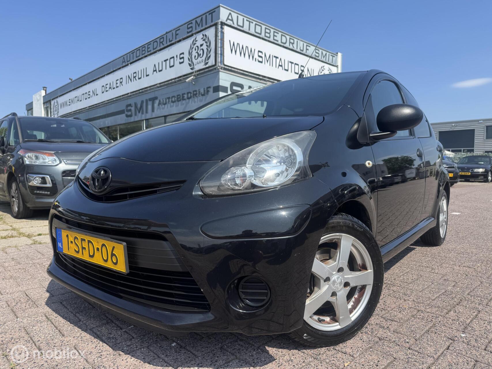 Toyota Toyota Aygo 1.0 VVT-i Now 2013 - voorkant