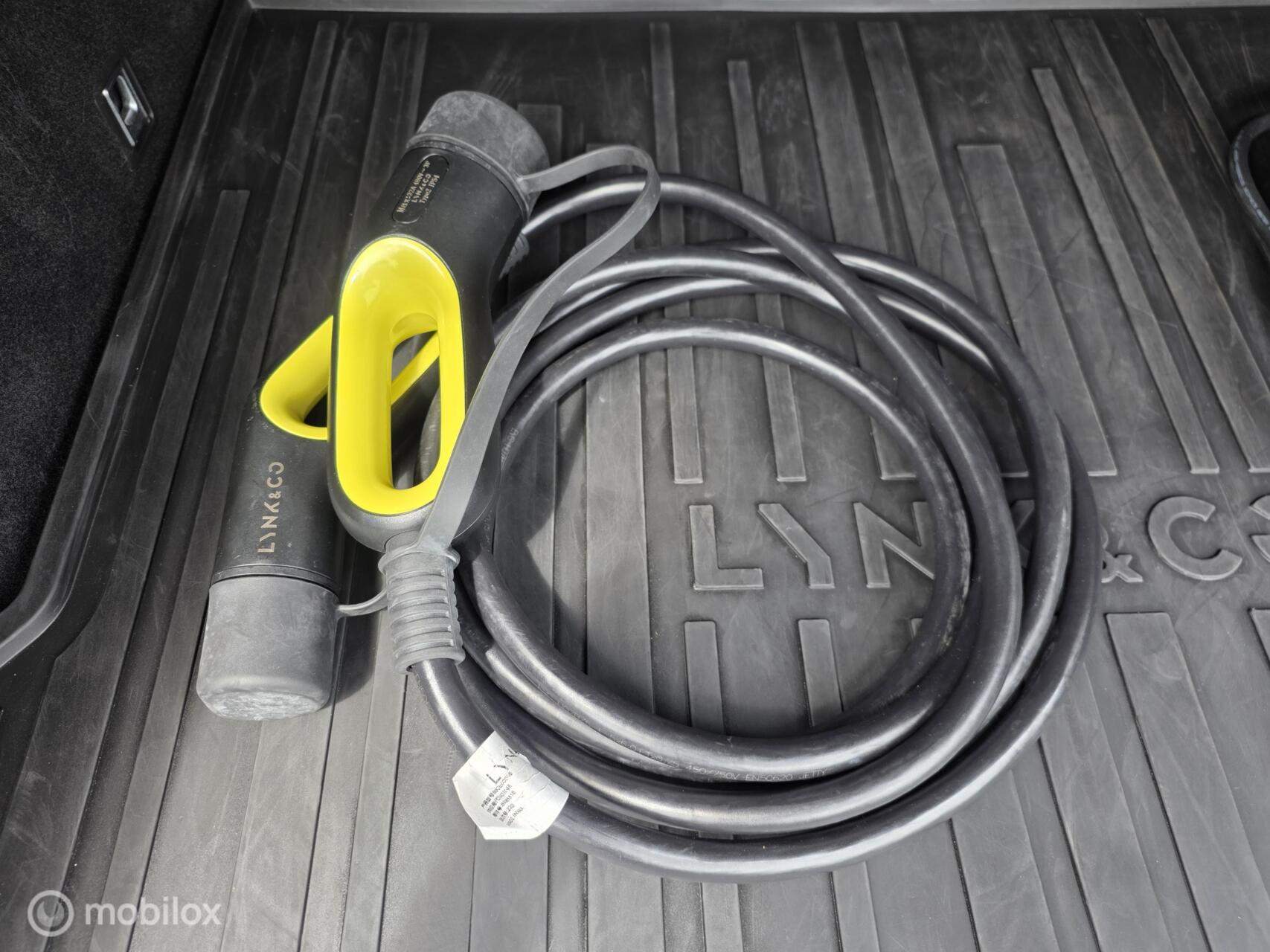 Foto van Lynk&co LYNK & Co 01