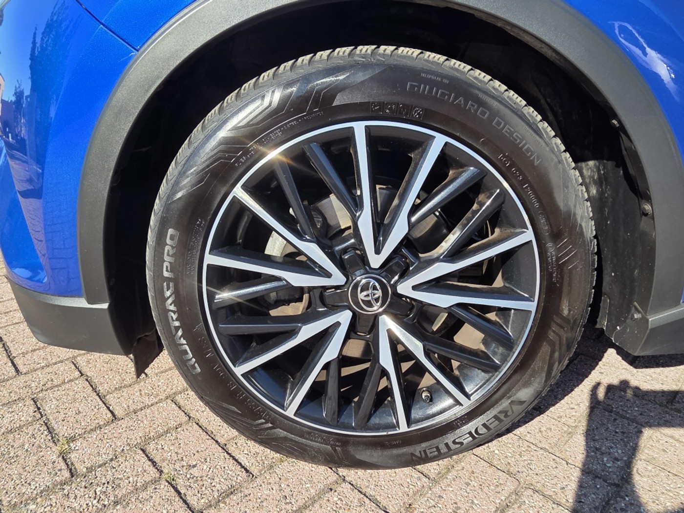Foto van Toyota Toyota C-hr