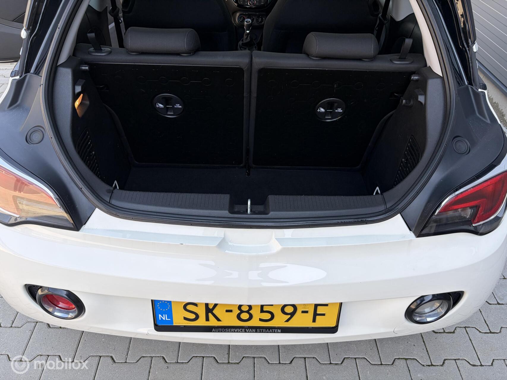 Foto van Opel Adam