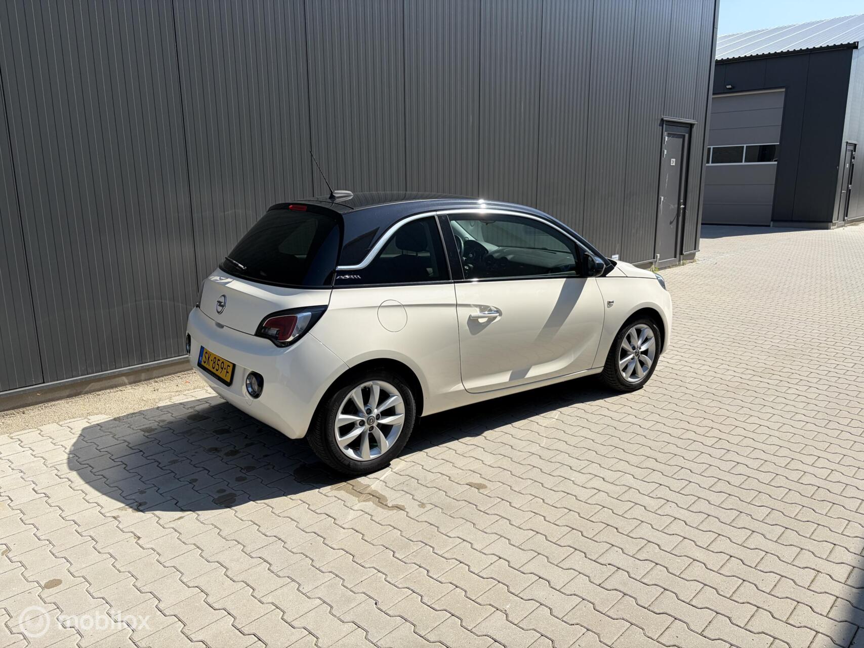 Foto van Opel Adam