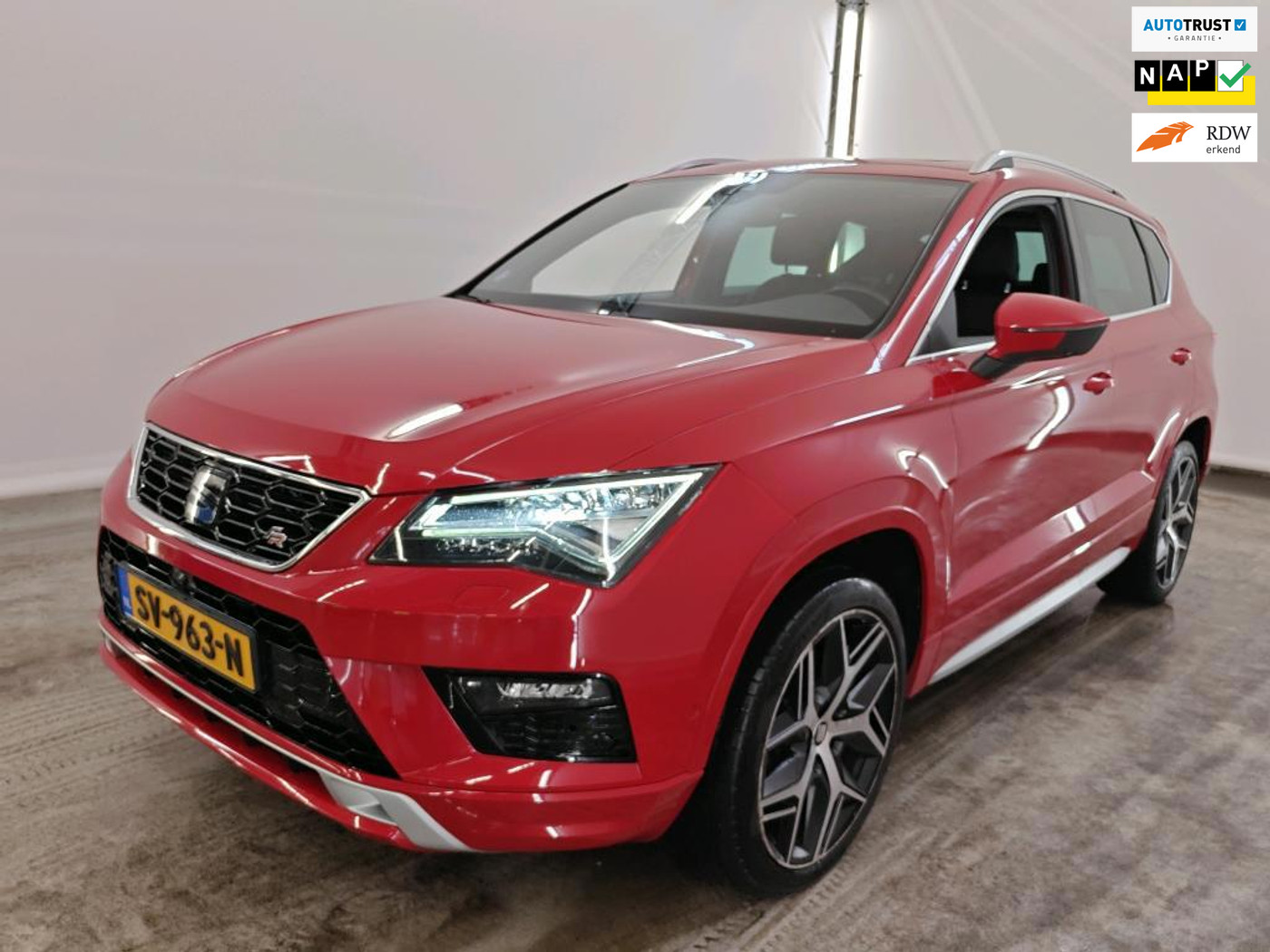 Seat Ateca 1.4 TSI FR Busi Intense DSG-7 5d + PANO TREKHAAK 360 CAMERA STOELVRE 2018 - voorkant