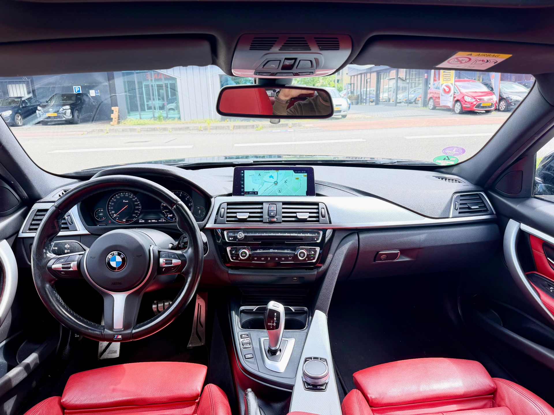Foto van BMW 318i