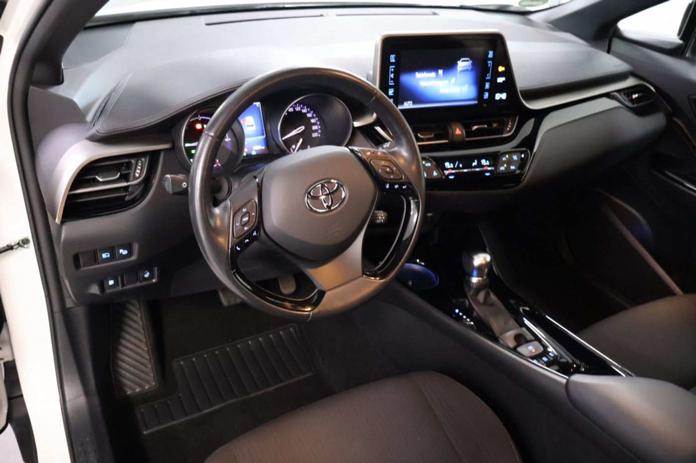 Foto van Toyota Toyota C-hr