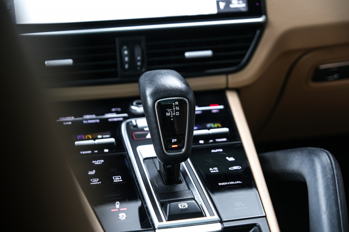 Foto van Porsche Cayenne E-hybrid