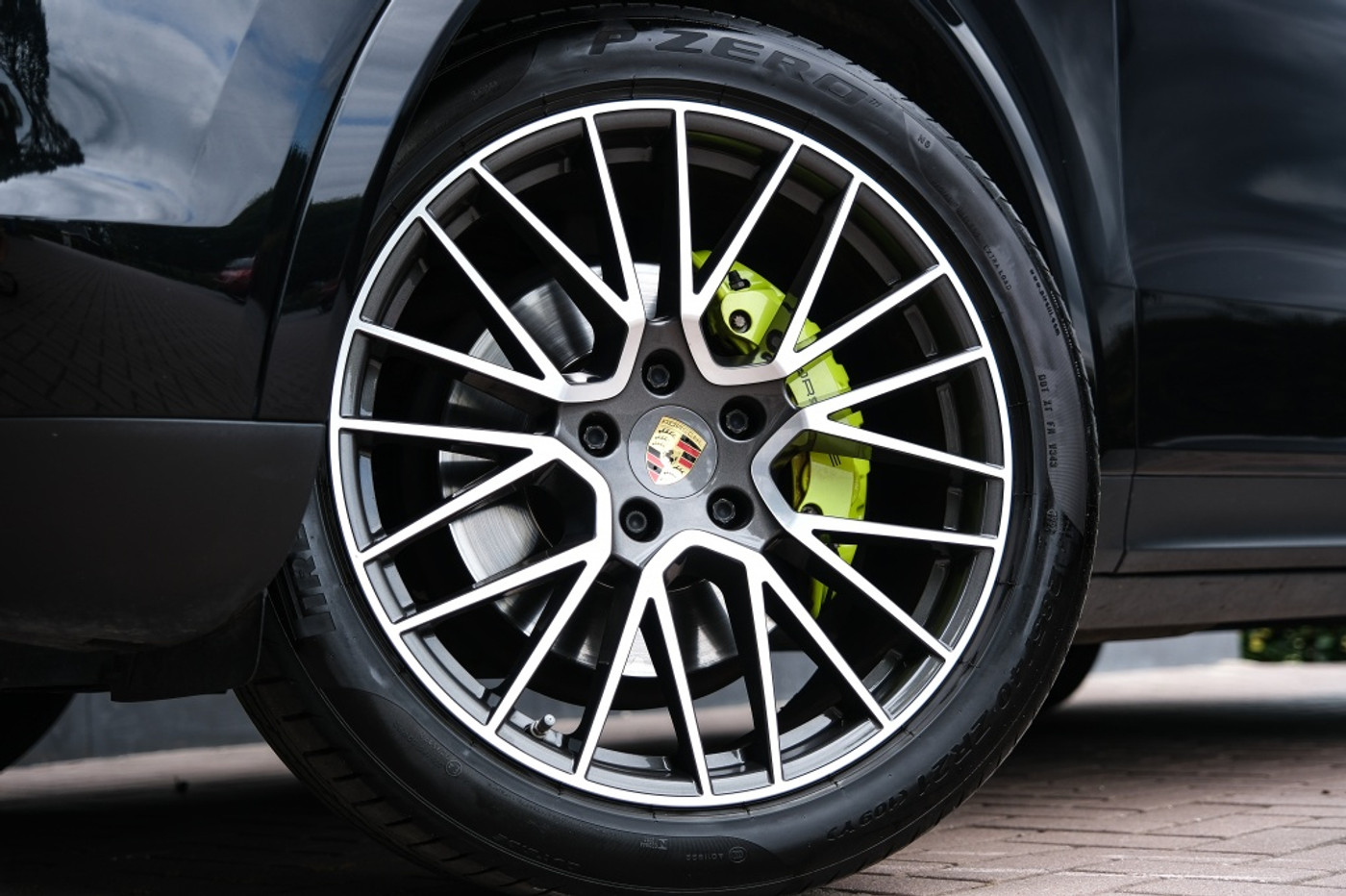 Foto van Porsche Cayenne E-hybrid