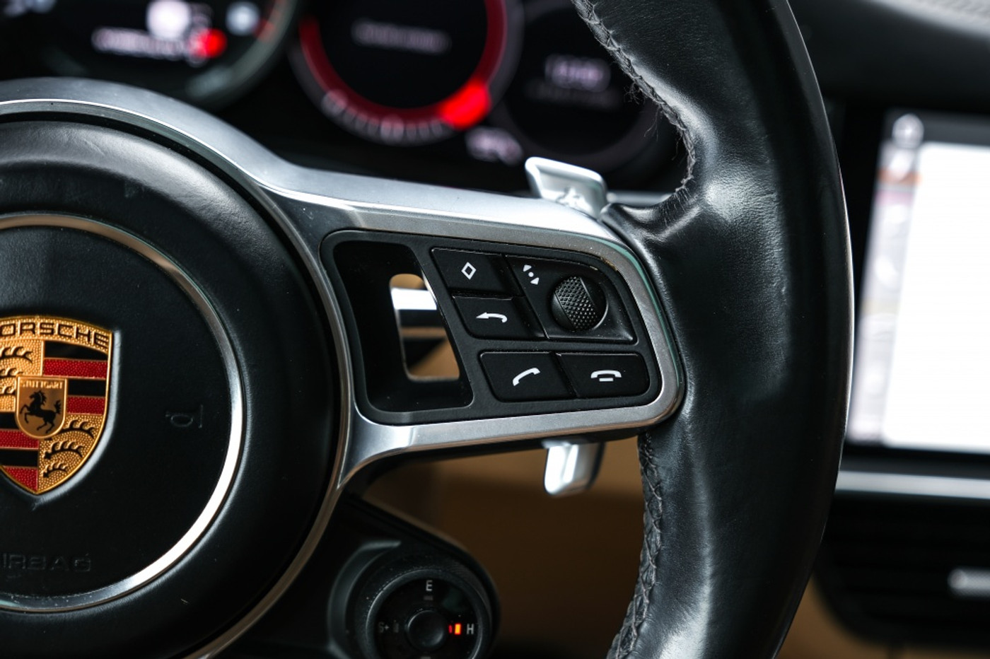 Foto van Porsche Cayenne E-hybrid