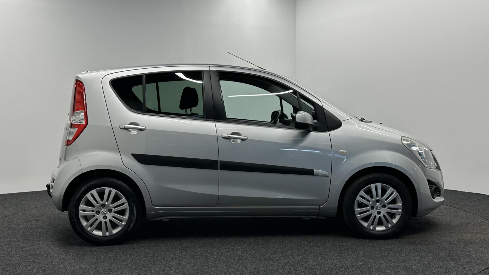 Foto van Suzuki Splash