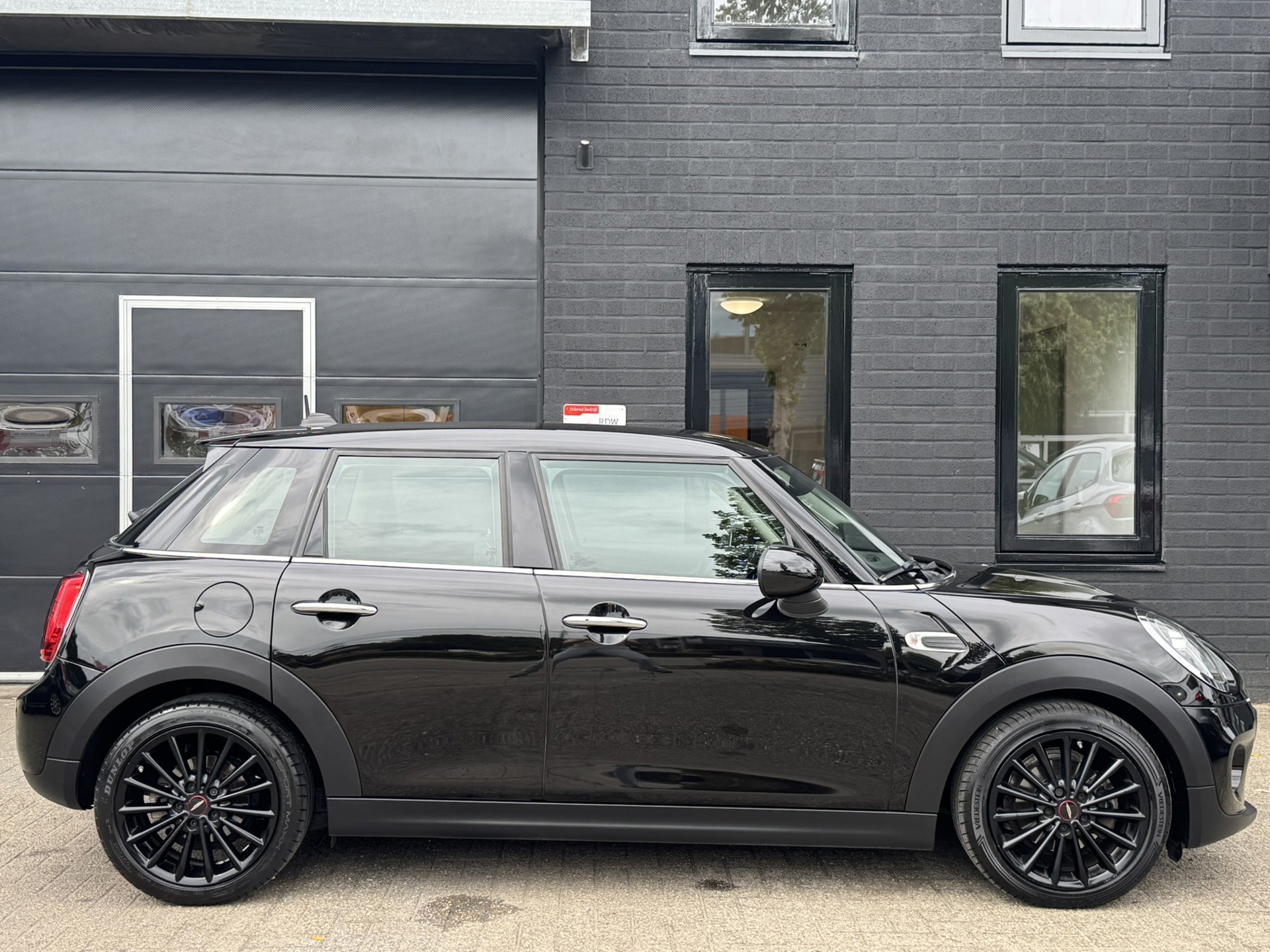 Foto van Mini One