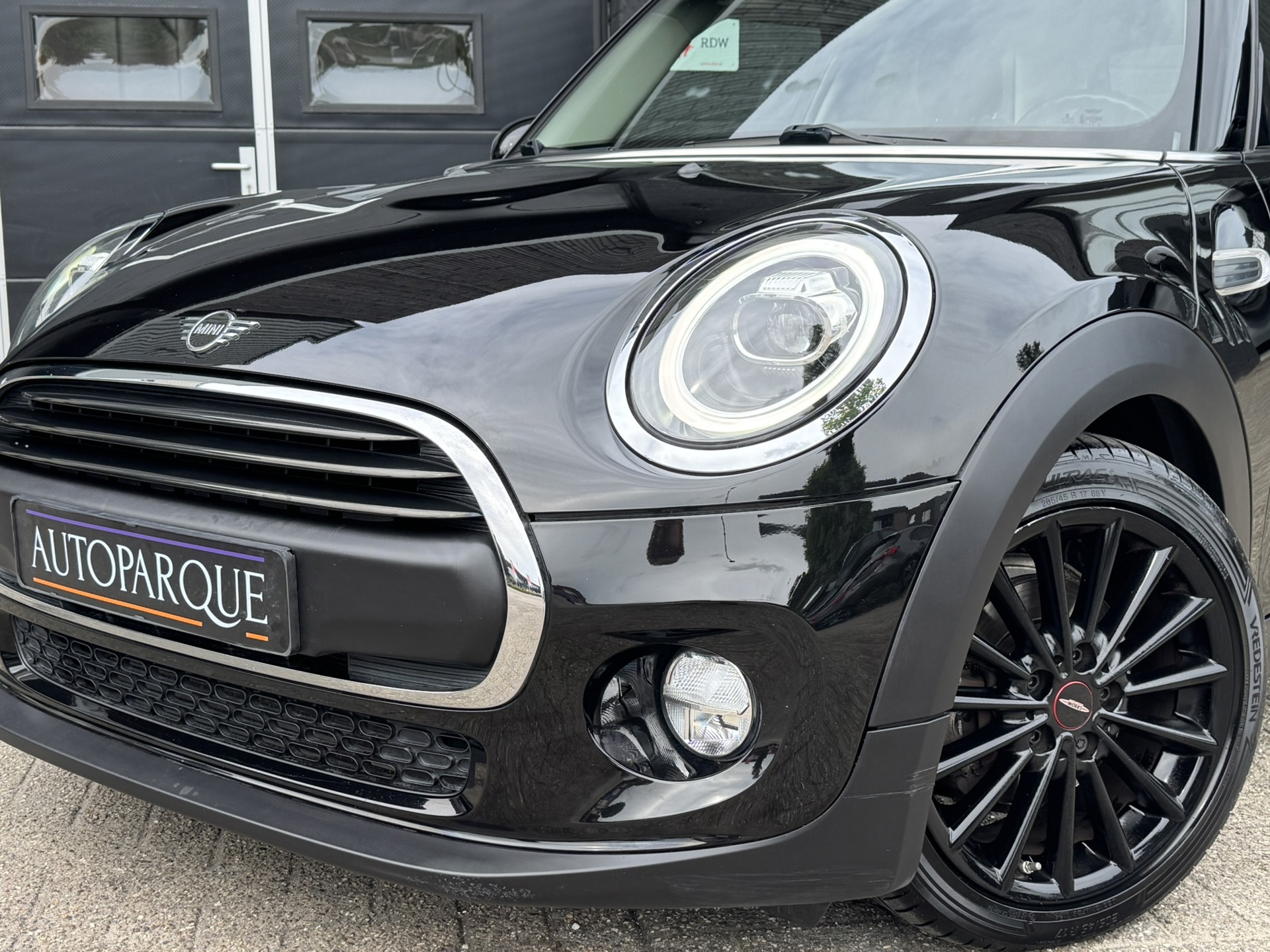 Foto van Mini One