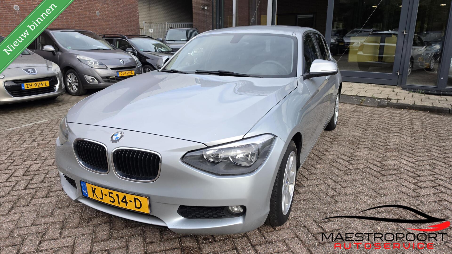 BMW 116i 116i Business 2012 - voorkant