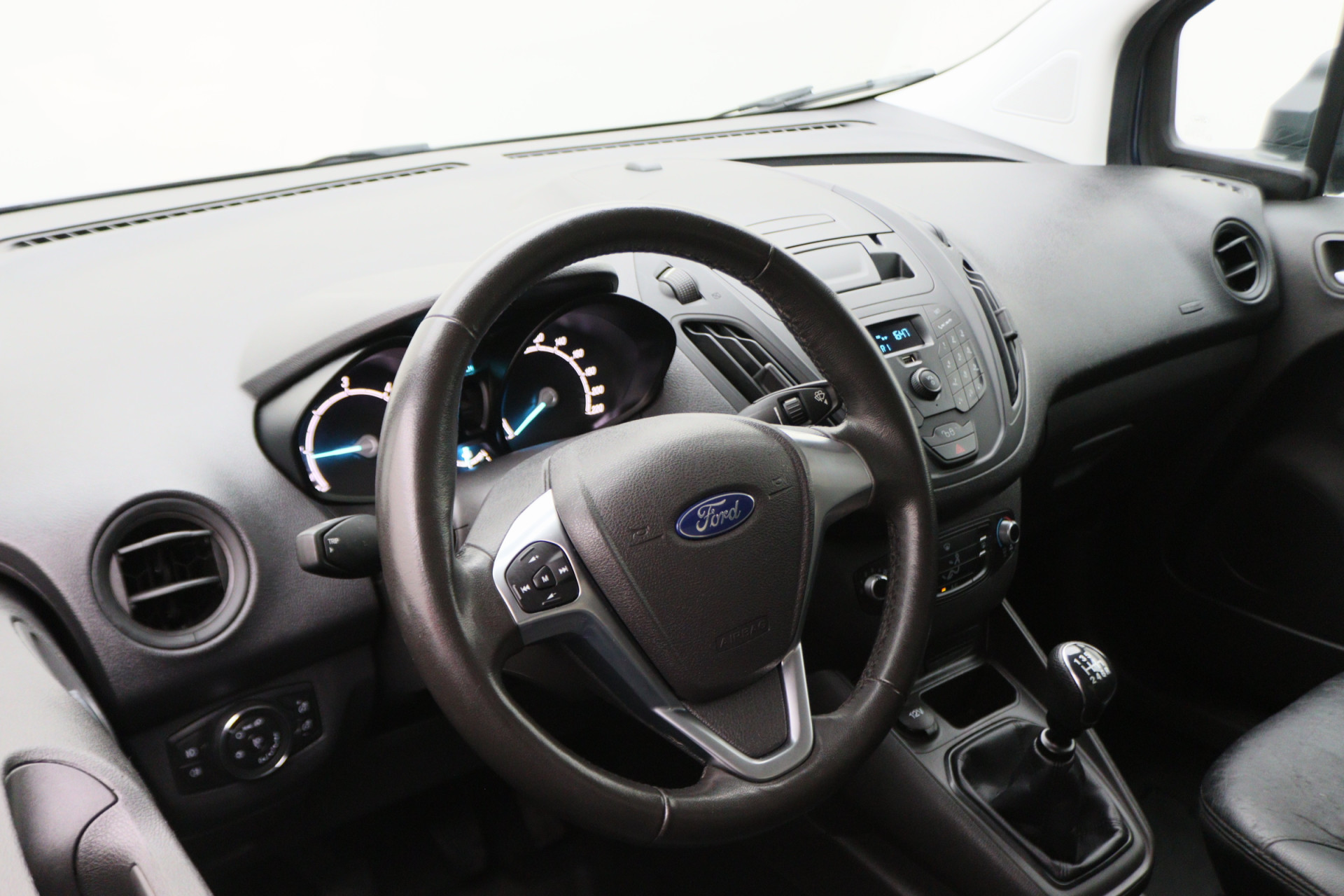 Foto van Ford Transit Courier