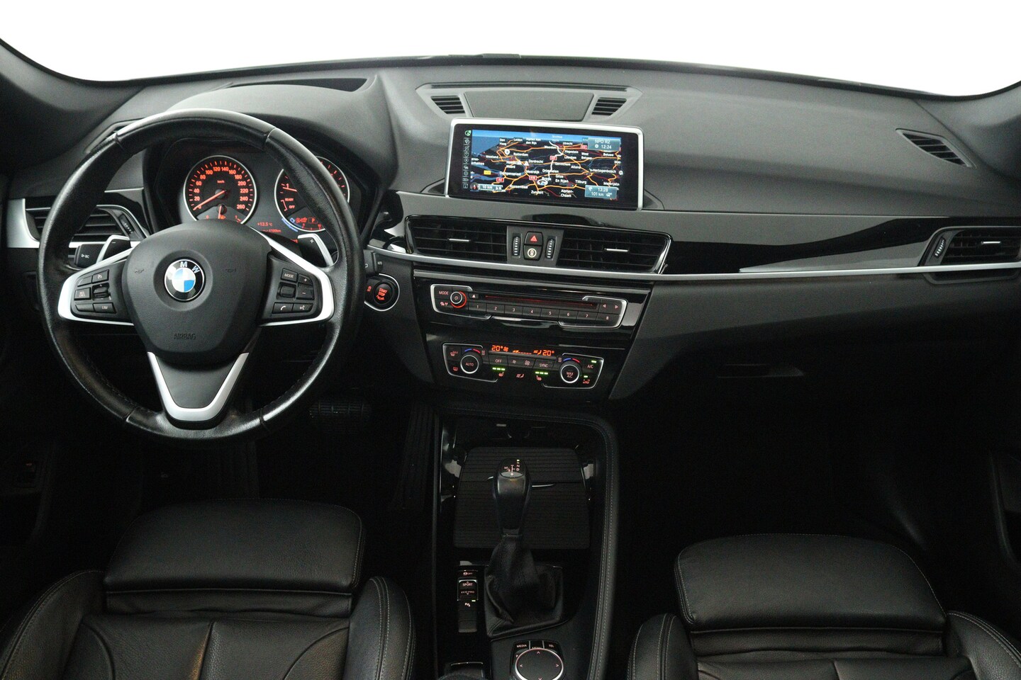 Foto van BMW X1 Sdrive20i