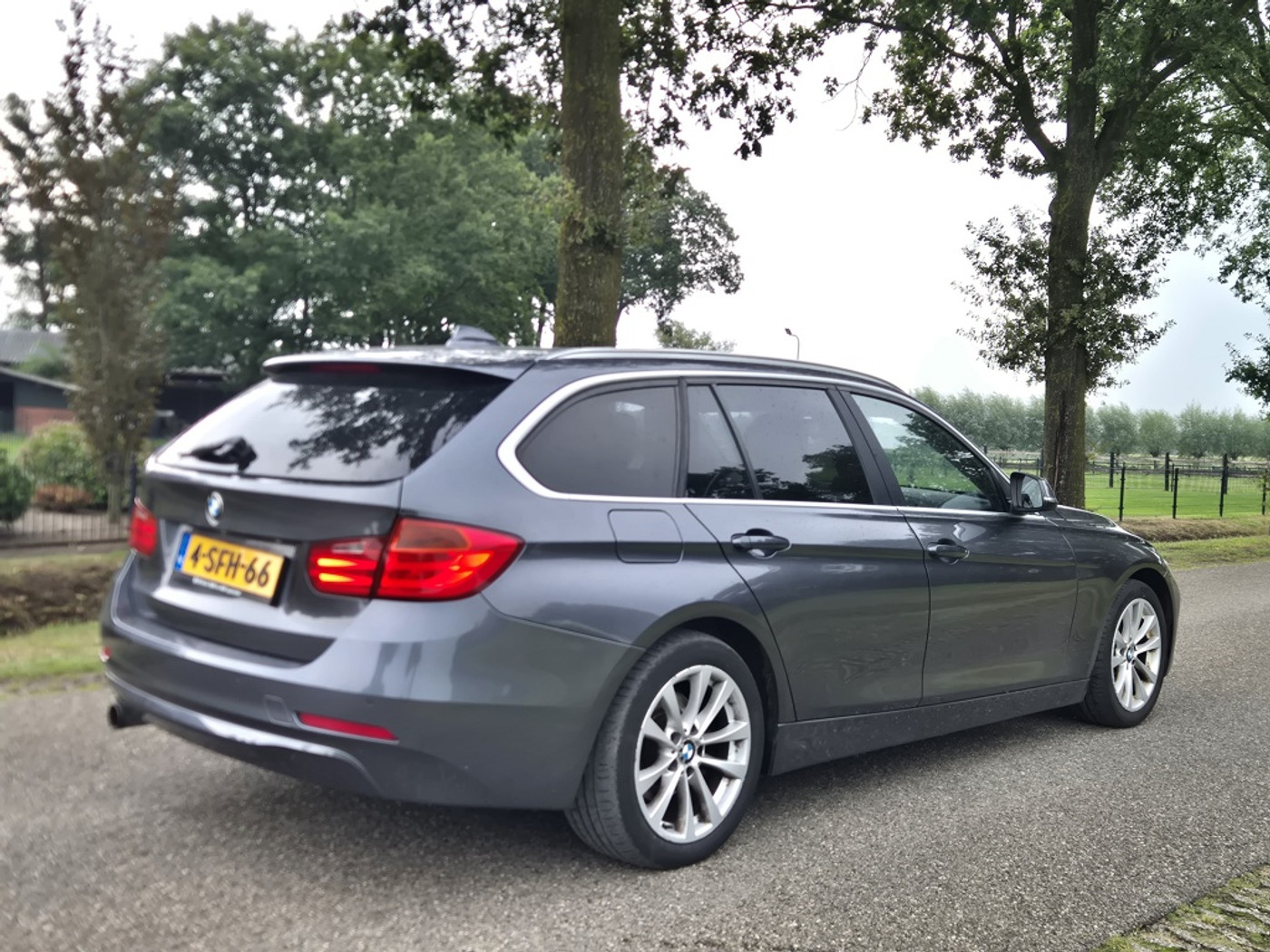 Foto van BMW 320i