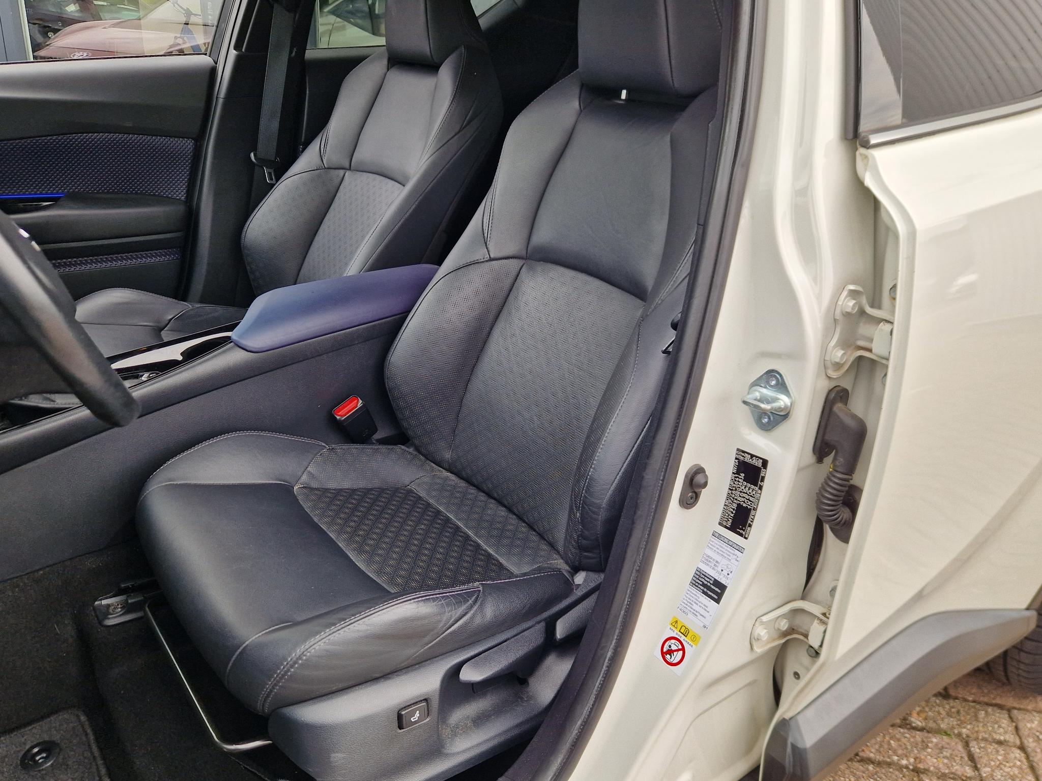Foto van Toyota Toyota C-hr