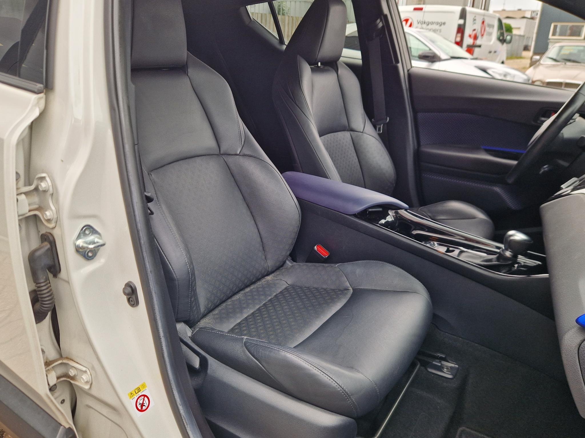 Foto van Toyota Toyota C-hr