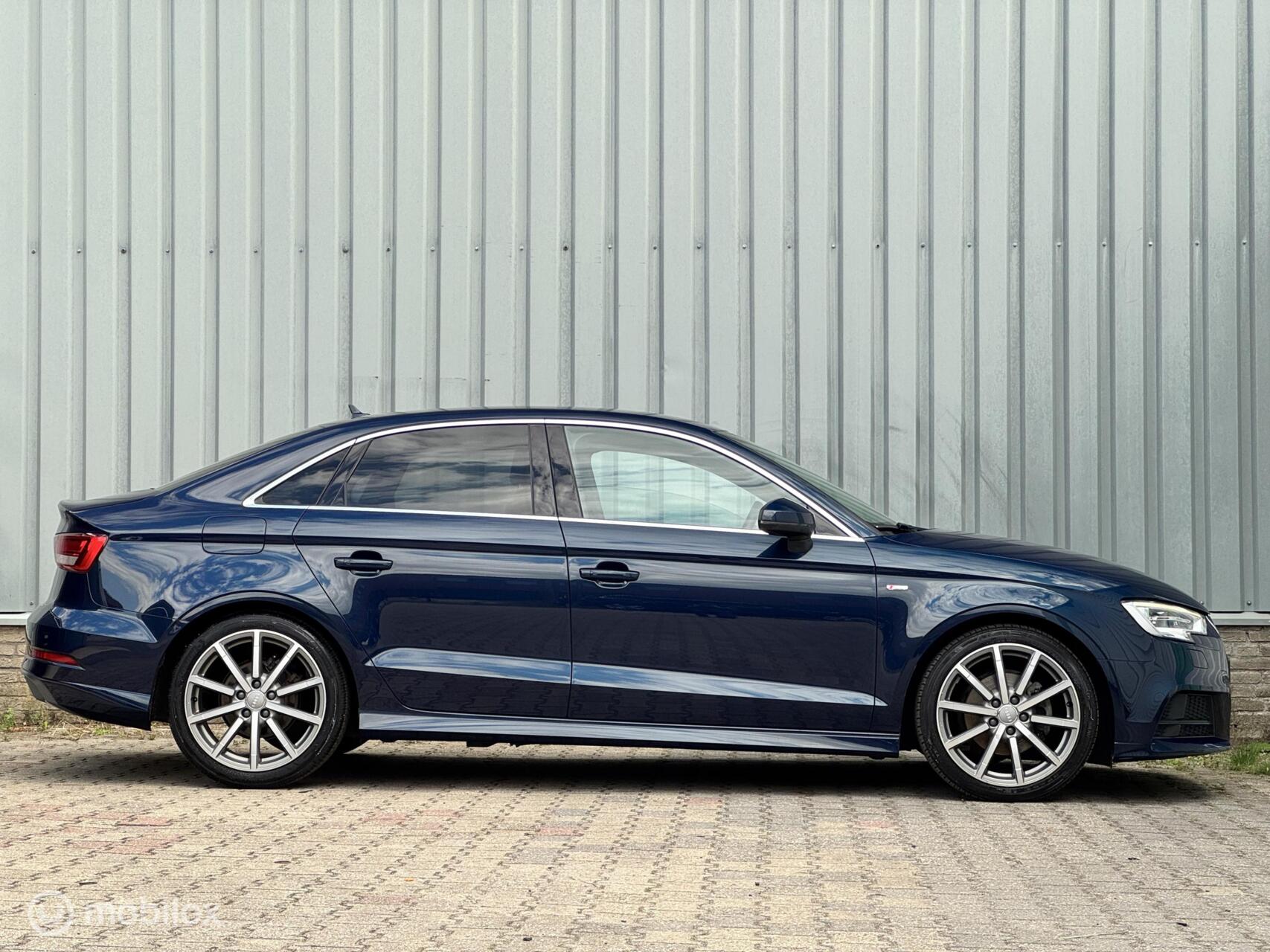 Foto van Audi A3 Limousine