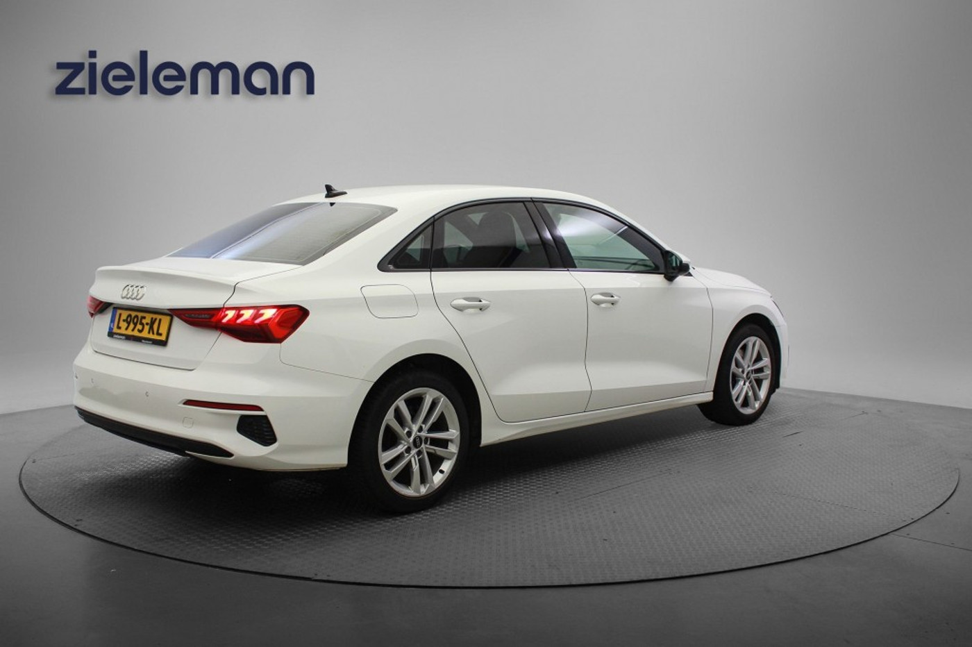 Foto van Audi A3 Limousine