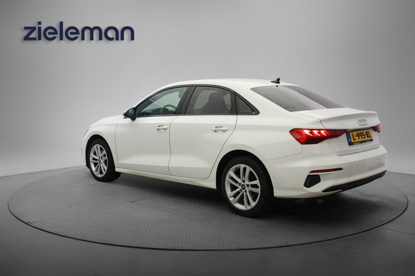 Foto van Audi A3 Limousine