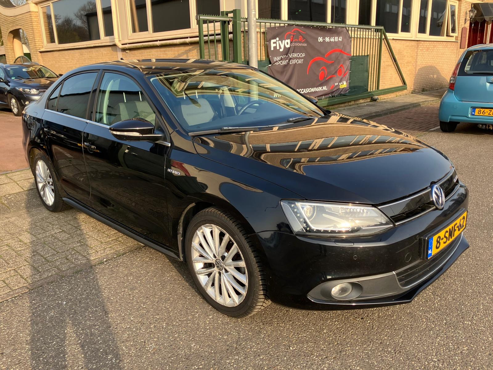 Volkswagen Jetta 1.4 TSI Hybrid Highline  met nieuwe Apk 2013 - voorkant