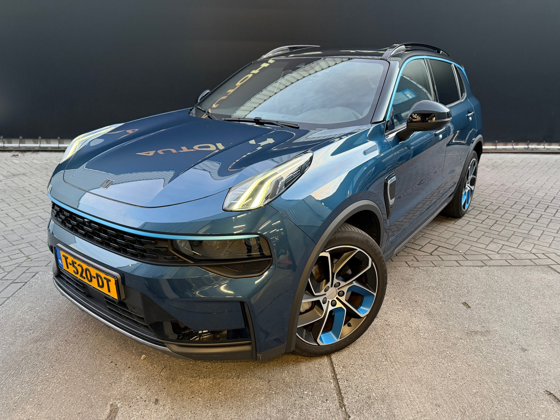 Foto van Lynk&co LYNK & Co 01