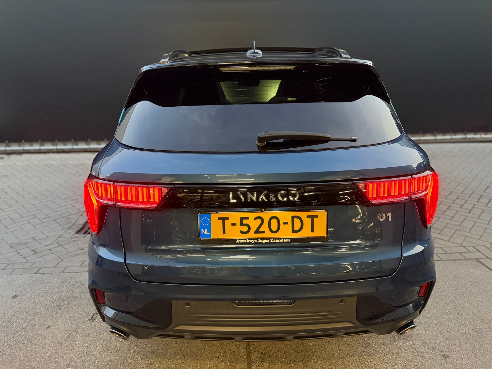 Foto van Lynk&co LYNK & Co 01