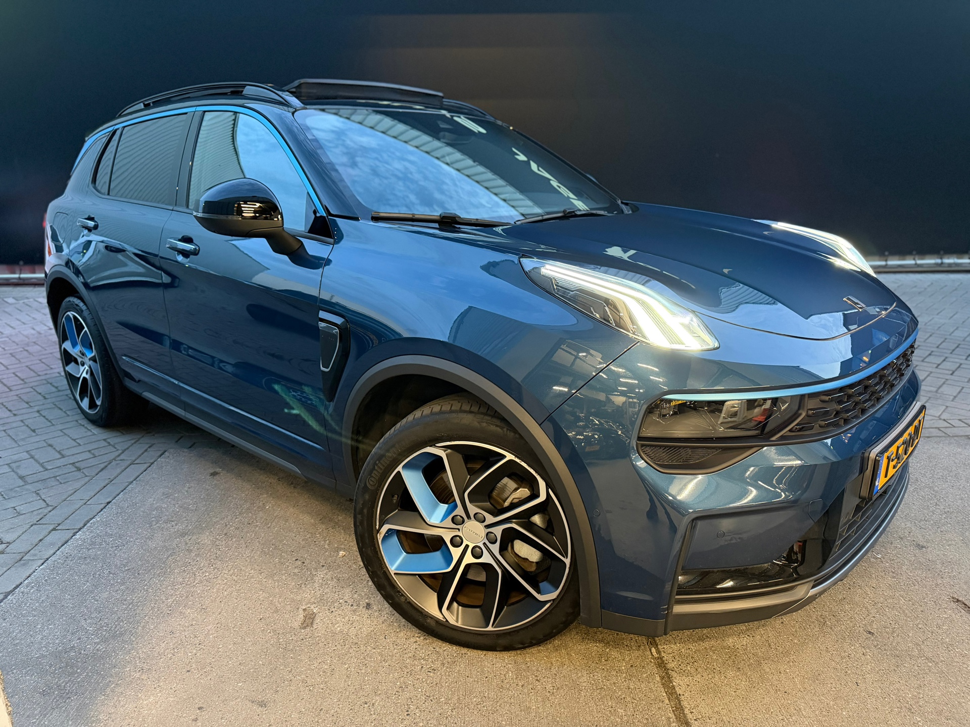 Foto van Lynk&co LYNK & Co 01