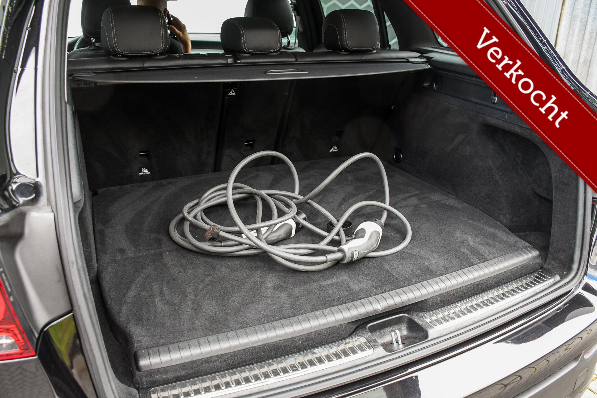 Foto van Mercedes-Benz GLC 300 E 4Matic