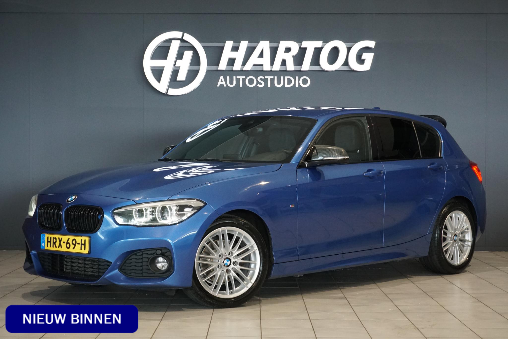BMW 118i 118i High Executive 2018 - voorkant