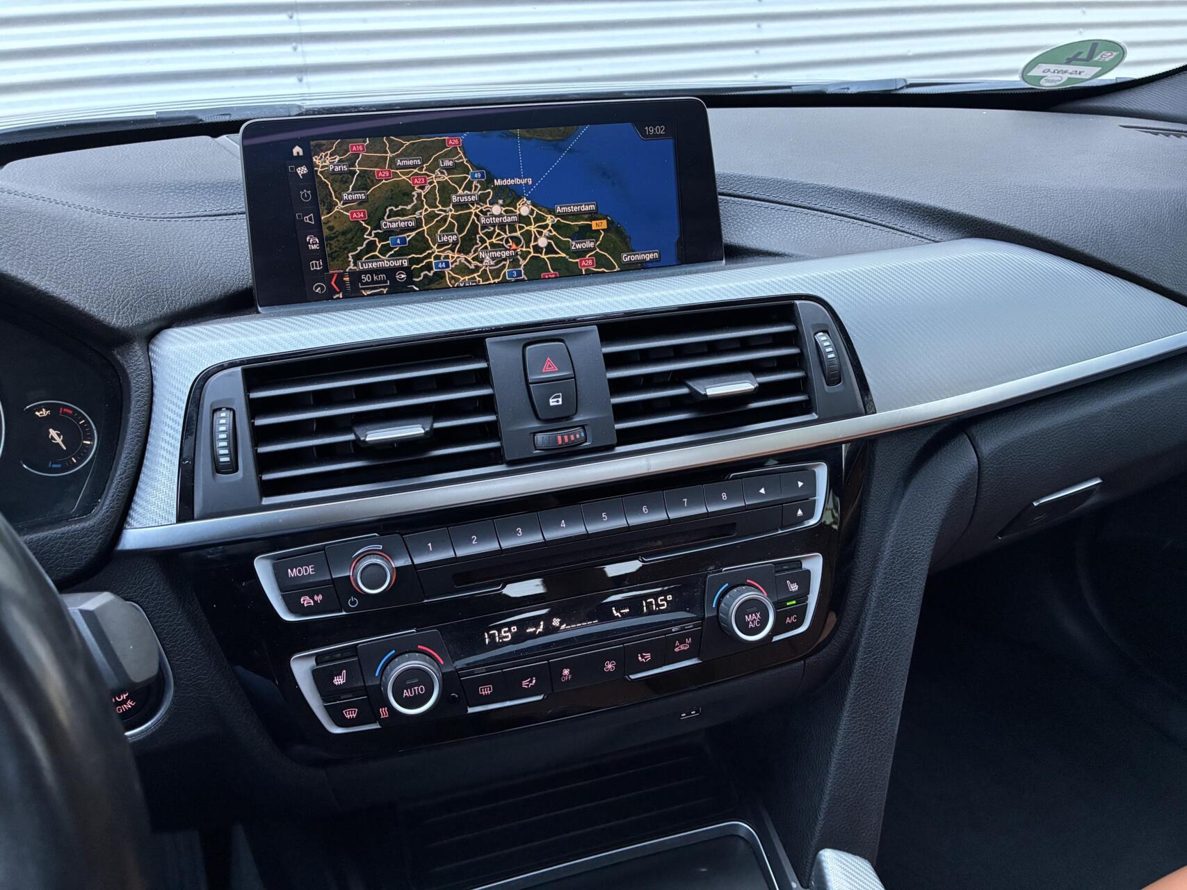 Foto van BMW 320i